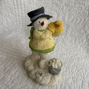 Russ Ice Sculptures Golfing Snowman with Yellow and Black Accents